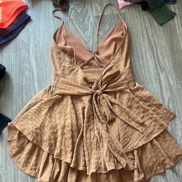 tan romper - Picture 2 of 4